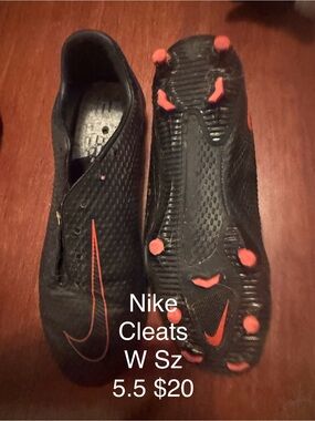 Nike Women's Black & Orange Cleats